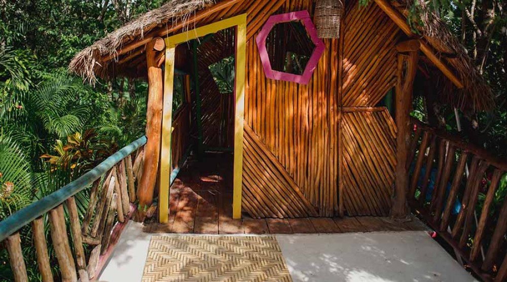 Innenräume von Gartenhäusern für Kinder